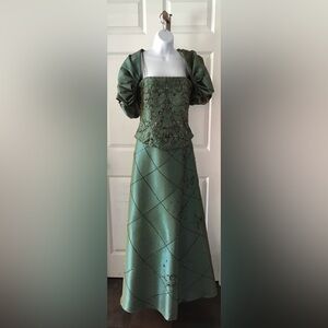 AVANTI Formal Women Mother of Bride/Groom 2pc Gown w Shrug Sage Green Beaded  8